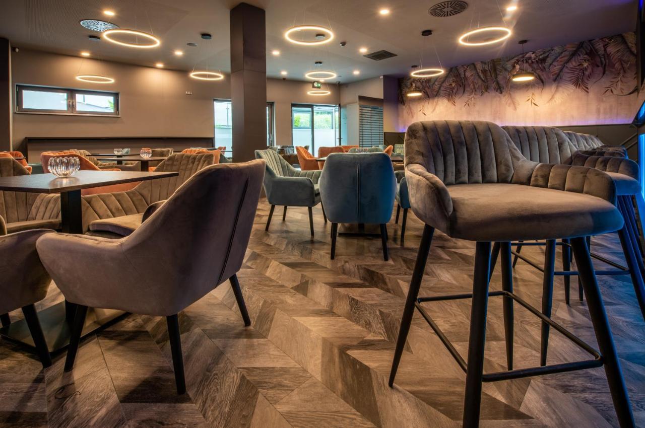 Wellness Hotel Panorama Trenčianske Teplice Екстериор снимка