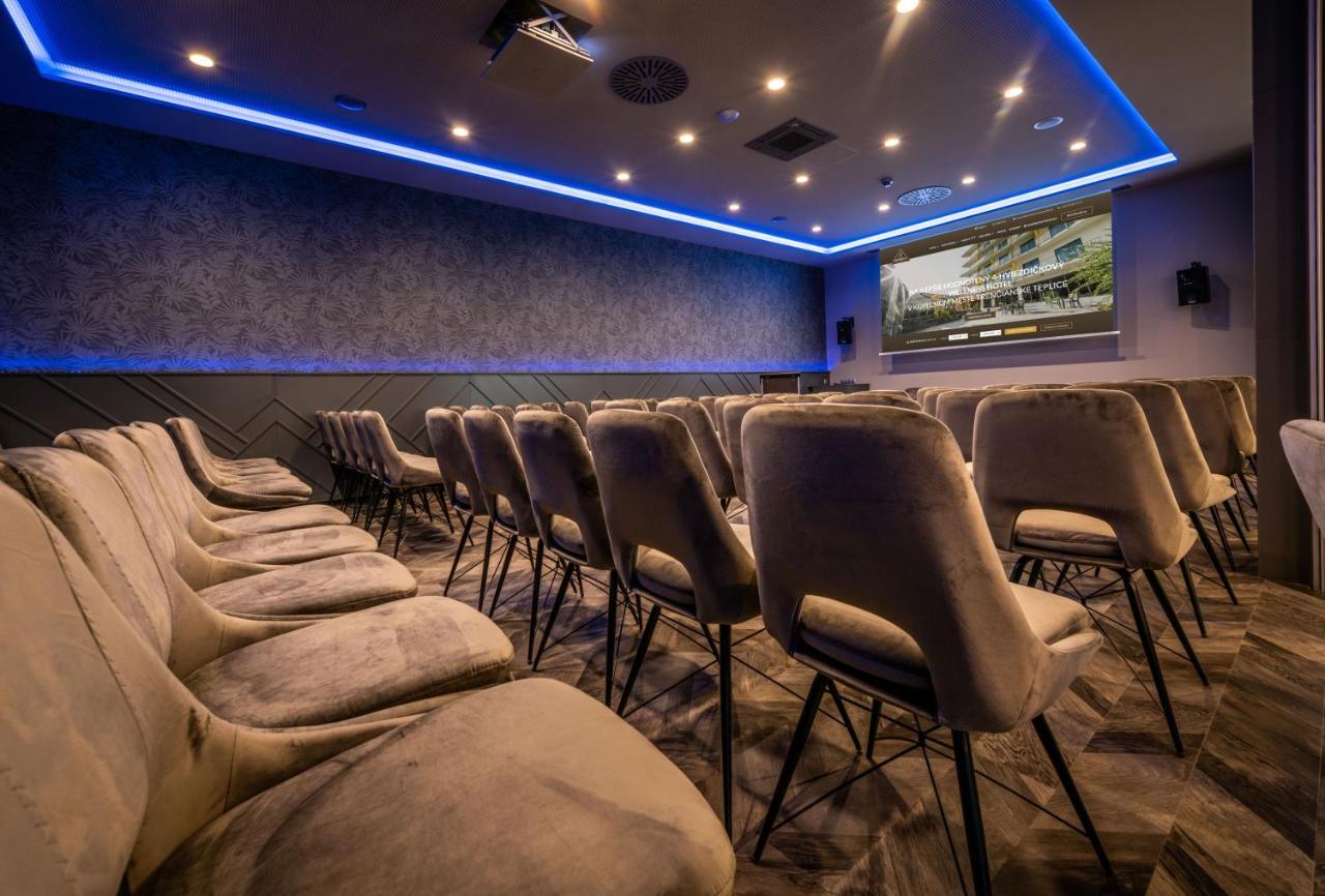 Wellness Hotel Panorama Trenčianske Teplice Екстериор снимка