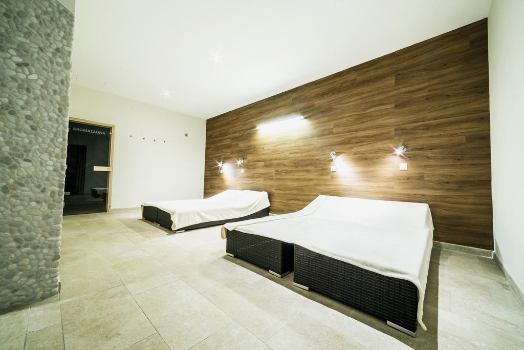 Wellness Hotel Panorama Trenčianske Teplice Екстериор снимка
